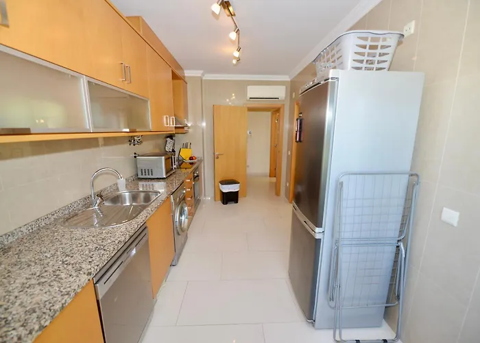 Vela - In Complex Near The Appartamento São Martinho do Porto